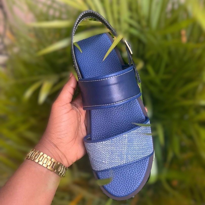 Sandale en cuir pour homme bleu avec brides larges et ajustables